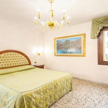 Antica Casa Carettoni Hotel เวนิส ภายนอก รูปภาพ
