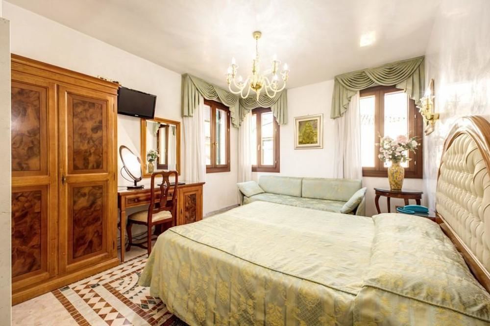 Antica Casa Carettoni Hotel เวนิส ภายนอก รูปภาพ